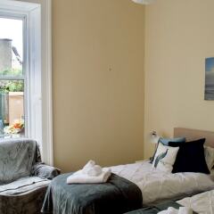 Отель Central 2 Bedroom Home in Edinburgh Эдинбург комната для гостей фото 2