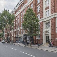 Отель Bohemian home by Kings Cross