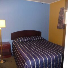 Отель Intercity Motel Канада, Бурнаби - отзывы, цены и фото номеров - забронировать отель Intercity Motel онлайн комната для гостей