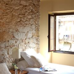 Отель AinB Las Ramblas-Guardia Apartments Испания, Барселона - 1 отзыв об отеле, цены и фото номеров - забронировать отель AinB Las Ramblas-Guardia Apartments онлайн комната для гостей фото 16