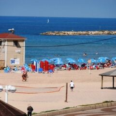Отель Gordon Inn & Suites пляж фото 2