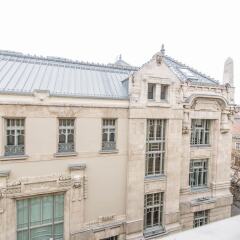 Апартаменты Oasis Apartments - Liszt Ferenc square балкон