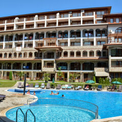 Отель OLYMP Apartcomplex пляж