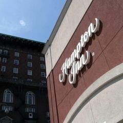 Отель Hampton Inn Gateway Arch Downtown