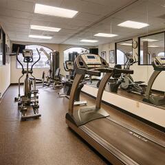 SureStay Plus Hotel by Best Western Houston Medical Center фитнесс-зал