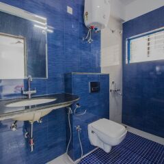 Отель OYO 11897 Home Greek Style 2BHK With Pool Bambolim Гоа ванная фото 2