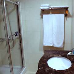Отель Mosaic City Hotel Иордания, Мадаба - отзывы, цены и фото номеров - забронировать отель Mosaic City Hotel онлайн ванная фото 2