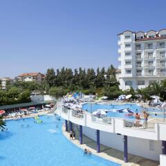 Serenis Hotel бассейн фото 3