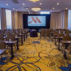 Отель Teaneck Marriott at Glenpointe