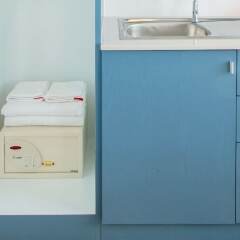 Отель Top Inn Sukhumvit Таиланд, Бангкок - отзывы, цены и фото номеров - забронировать отель Top Inn Sukhumvit онлайн сейф в номере