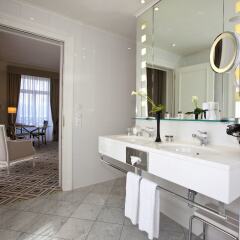 Отель Fairmont Le Montreux Palace ванная