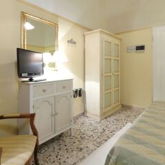 Отель Tourist House Duomo Италия, Флоренция - отзывы, цены и фото номеров - забронировать отель Tourist House Duomo онлайн удобства в номере