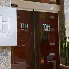 Отель NH Barcelona Les Corts Испания, Барселона - 1 отзыв об отеле, цены и фото номеров - забронировать отель NH Barcelona Les Corts онлайн спортивное сооружение