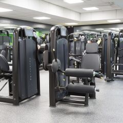 Village Hotel Warrington фитнесс-зал фото 3