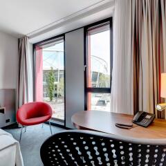 Отель Hilton Garden Inn Stuttgart Neckar Park комната для гостей фото 2