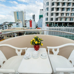 Отель Palm Beach Hotel Вьетнам, Нячанг - 1 отзыв об отеле, цены и фото номеров - забронировать отель Palm Beach Hotel онлайн балкон