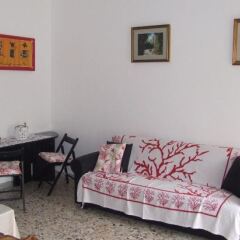 Отель Locazione Turistica Casa Laura (Spl202) Италия, Фонди - отзывы, цены и фото номеров - забронировать отель Locazione Turistica Casa Laura (Spl202) онлайн комната для гостей