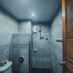 Отель Lanta Nice Beach House Ланта ванная