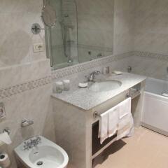 Hotel Ambasciatori ванная