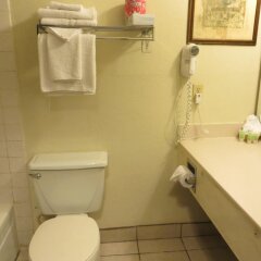 Отель Sunrise Hotel San Pedro США, Лос-Анджелес - отзывы, цены и фото номеров - забронировать отель Sunrise Hotel San Pedro онлайн ванная