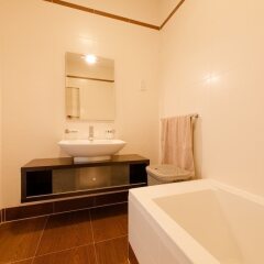 Отель Seafront LUX APT IN Fort Cambridge Мальта, Слима - отзывы, цены и фото номеров - забронировать отель Seafront LUX APT IN Fort Cambridge онлайн ванная фото 2