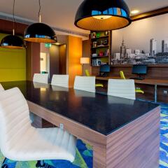 Отель Hampton by Hilton Warsaw City Centre развлечения