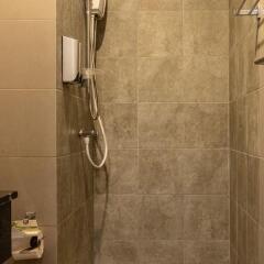 Отель Stay@kata Poshtel ванная