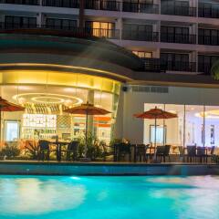 Отель The Beach Heights Resort бассейн фото 2