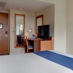 Отель Holiday Inn Edinburgh City West Эдинбург фото 9