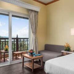 Отель Sokha Beach Resort Камбоджа, Сиануквиль - отзывы, цены и фото номеров - забронировать отель Sokha Beach Resort онлайн балкон