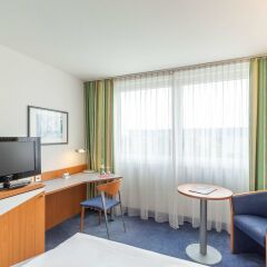 Отель Ramada by Wyndham Hannover Германия, Ганновер - отзывы, цены и фото номеров - забронировать отель Ramada by Wyndham Hannover онлайн удобства в номере