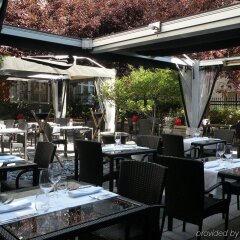 Отель Le Saint-Sulpice Hotel Montreal Канада, Монреаль - отзывы, цены и фото номеров - забронировать отель Le Saint-Sulpice Hotel Montreal онлайн питание