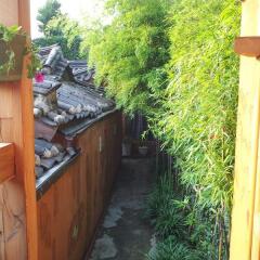 Отель Bamboo Hanok Guesthouse Южная Корея, Сеул - отзывы, цены и фото номеров - забронировать отель Bamboo Hanok Guesthouse онлайн интерьер отеля