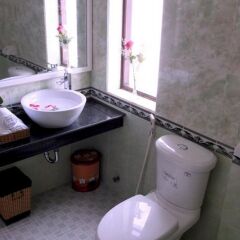 Отель Green Grass Homestay ванная