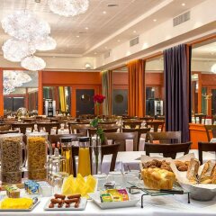Отель Hôtel Vacances Bleues Provinces Opéra питание