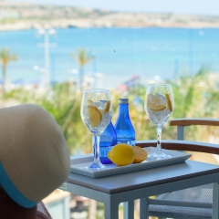 Отель Limanaki Beach Hotel Кипр, Айя-Напа - 1 отзыв об отеле, цены и фото номеров - забронировать отель Limanaki Beach Hotel онлайн балкон