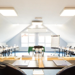 Comfort Hotel Lille Lomme бассейн