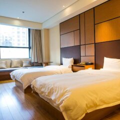 Отель Ji Hotel Shanghai Hongqiao Hub Jiuting Китай, Шанхай - отзывы, цены и фото номеров - забронировать отель Ji Hotel Shanghai Hongqiao Hub Jiuting онлайн комната для гостей фото 5