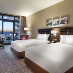 Hilton Garden Inn Izmir Bayrakli Турция, Измир - отзывы, цены и фото номеров - забронировать отель Hilton Garden Inn Izmir Bayrakli онлайн комната для гостей