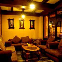 Отель Bhadgaon Guest House Непал, Бхактапур - отзывы, цены и фото номеров - забронировать отель Bhadgaon Guest House онлайн интерьер отеля