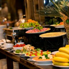 Quoc Hoa Premier Hotel питание