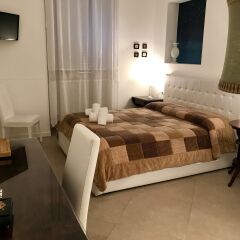 Отель Bless B&B сейф в номере