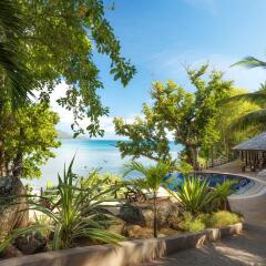 Отель Cerf Island Resort пляж фото 2