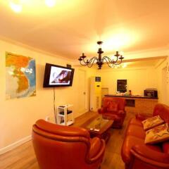 Pop @ Itaewon Boutique Guest House - Hostel Сеул развлечения
