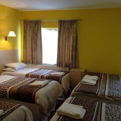 Acton Town Hotel комната для гостей фото 4