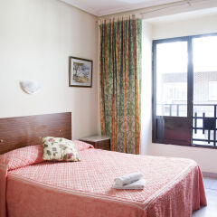 Отель Hostal Arriaza комната для гостей фото 2