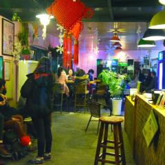 Chengdu Mrs Panda Hostel развлечения