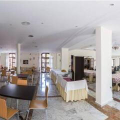 Hotel Abetos del Maestre Escuela гостиничный бар
