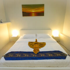Отель Infinity Guesthouse сейф в номере