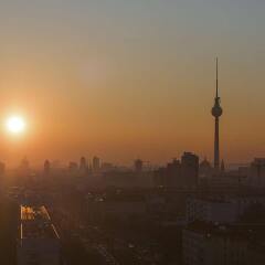 Отель Vienna House Andel´s Berlin Германия, Берлин - 8 отзывов об отеле, цены и фото номеров - забронировать отель Vienna House Andel´s Berlin онлайн балкон